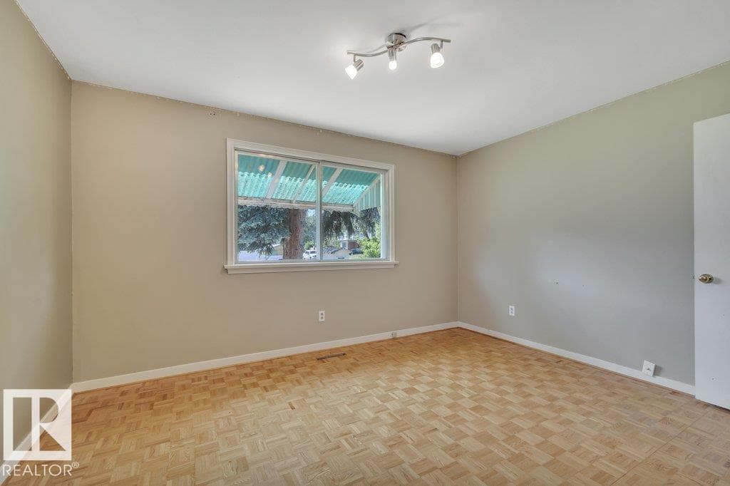 10148 87 ST NW — photo 26 of 66
