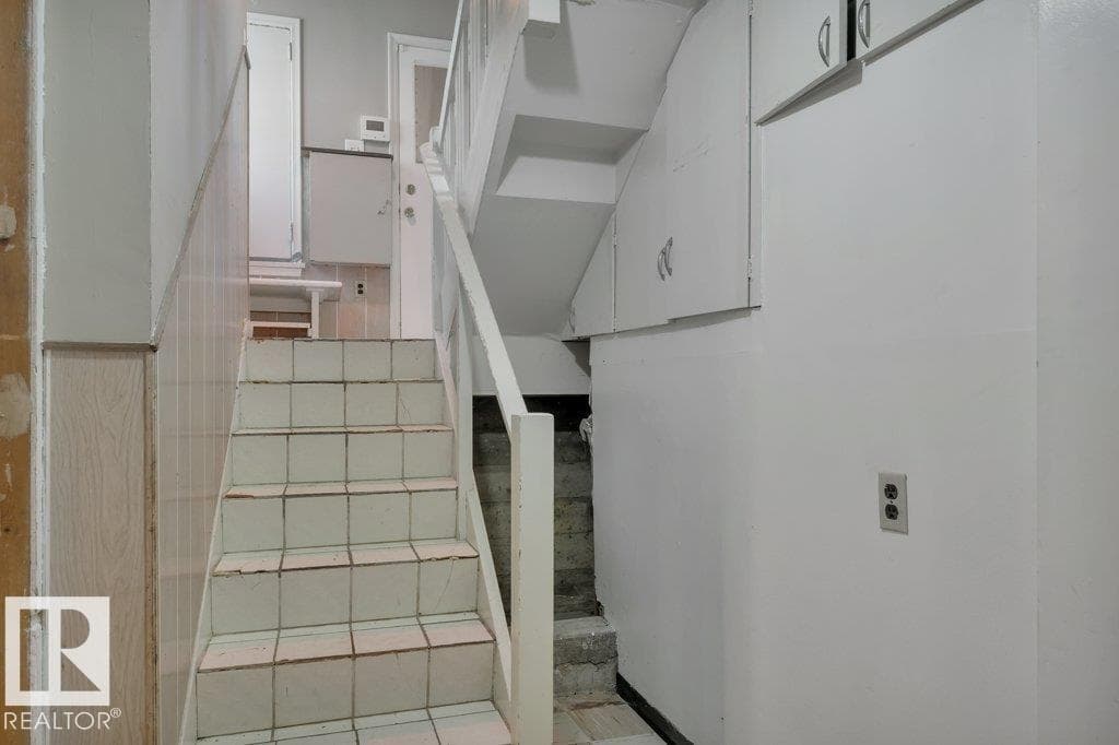 10148 87 ST NW — photo 33 of 66