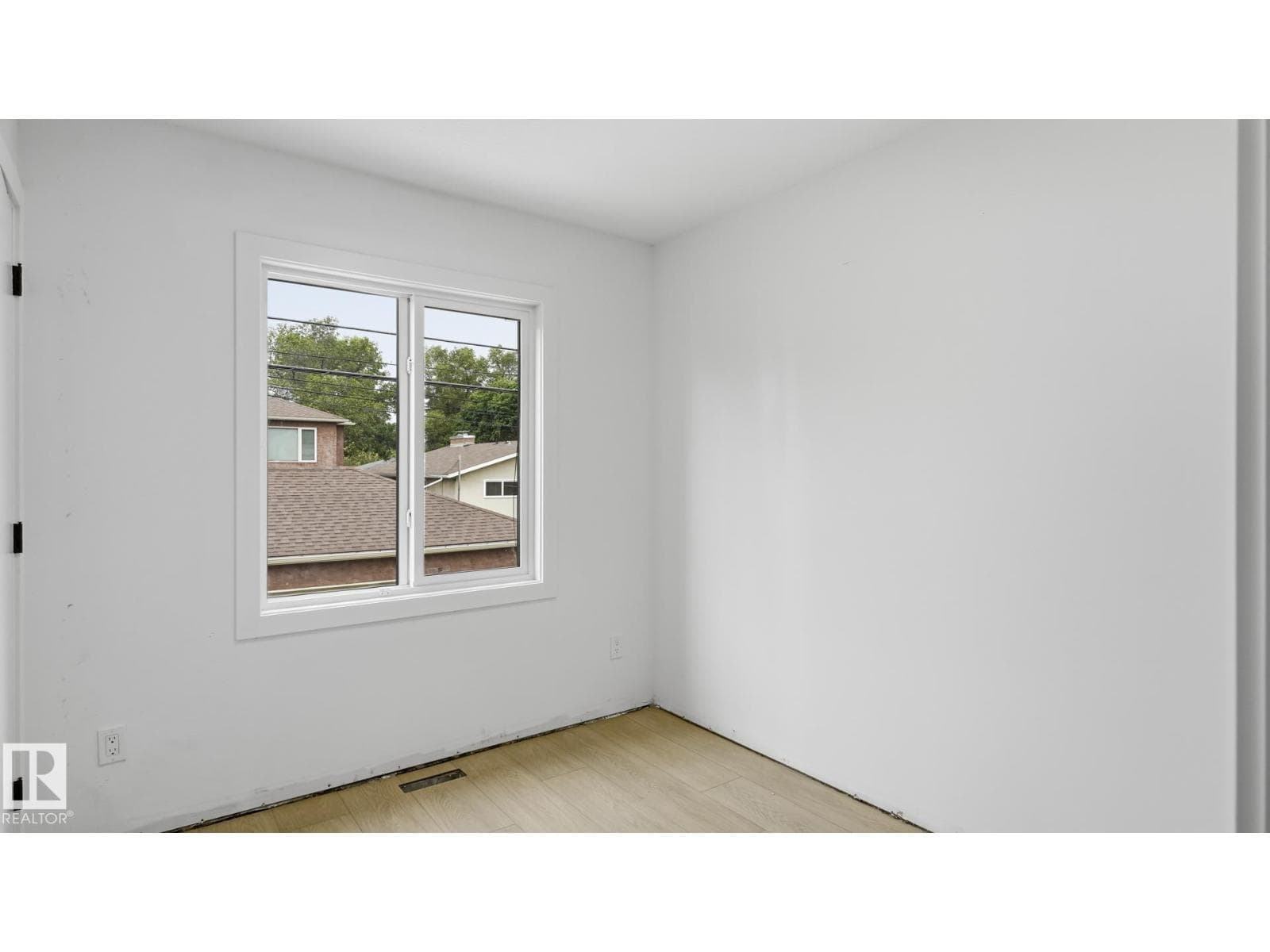 9224 94 ST NW — photo 40 of 53