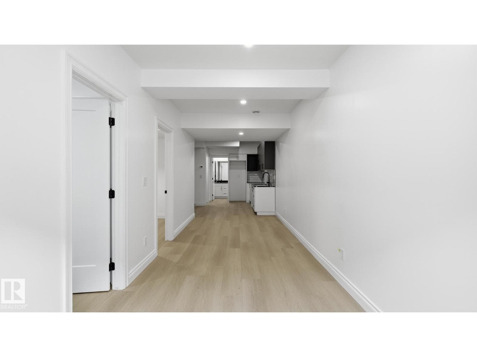 9226 94 ST NW — photo 30 of 47