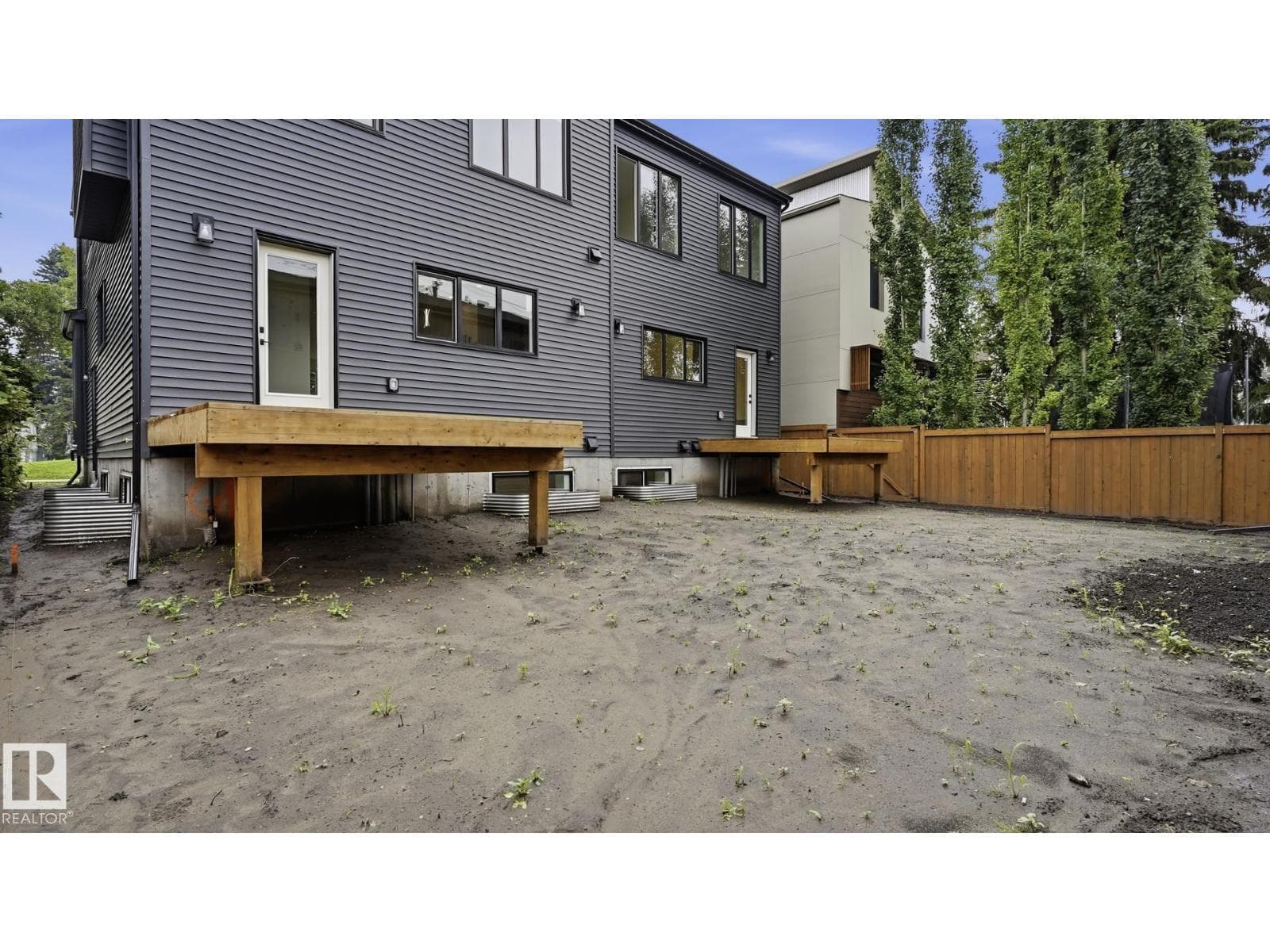 9226 94 ST NW — photo 43 of 47