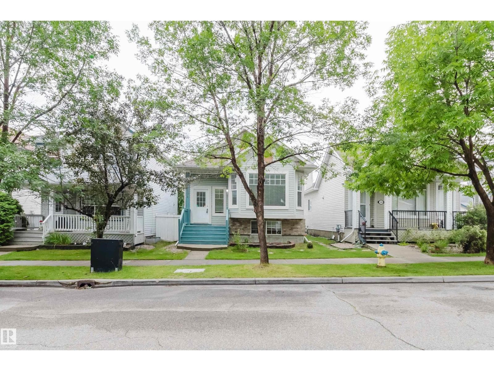 1694 TOMPKINS WD NW — photo 1 of 51