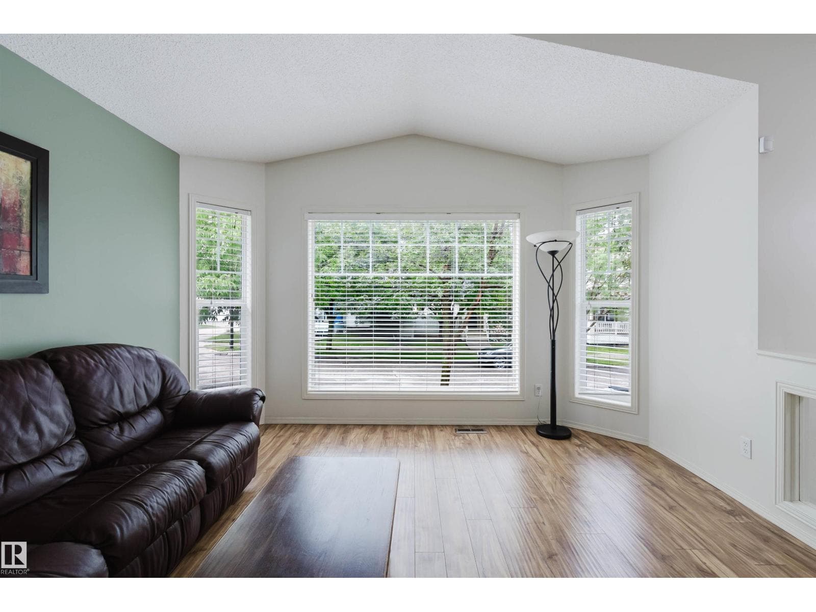 1694 TOMPKINS WD NW — photo 7 of 51