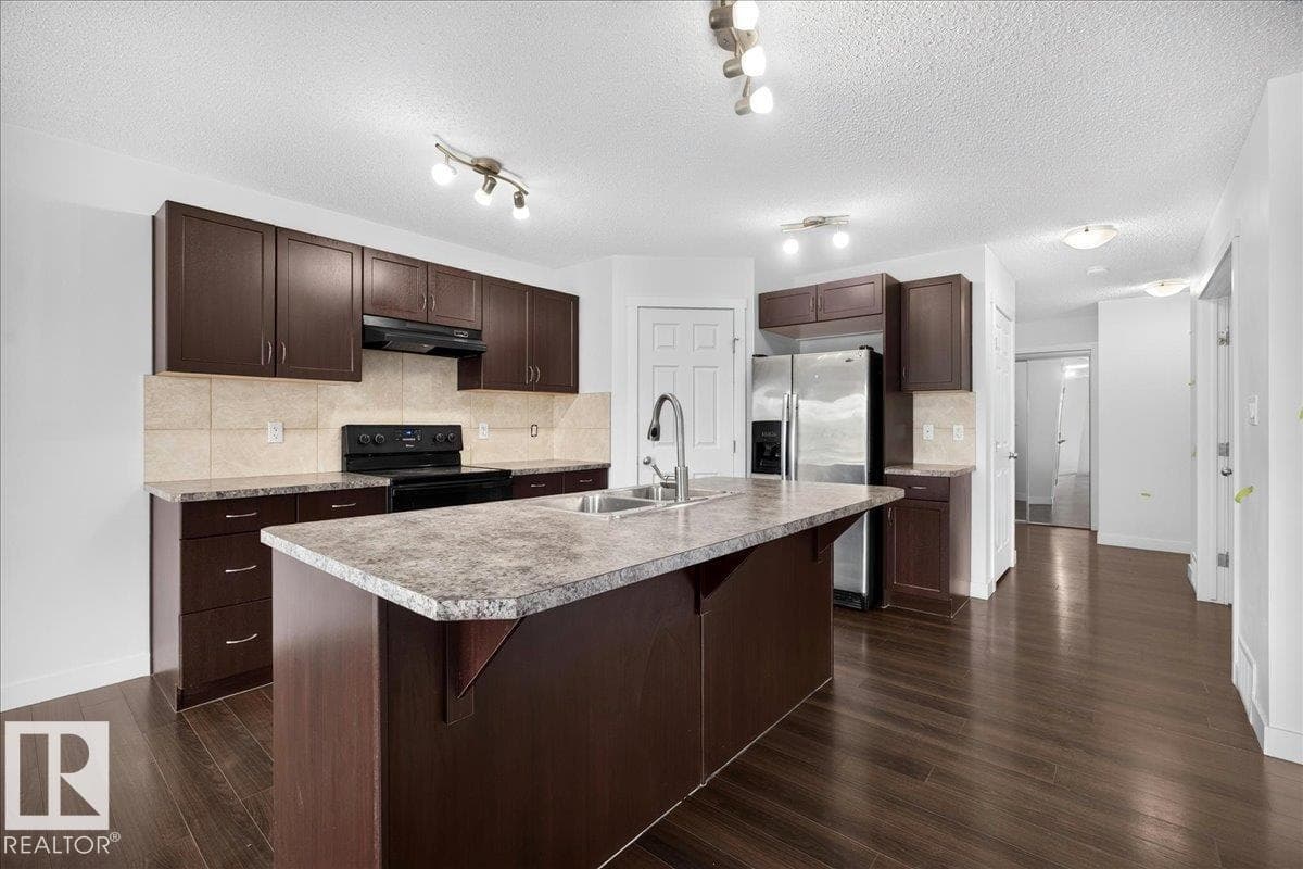 3017 Harvey CR NW — photo 10 of 49