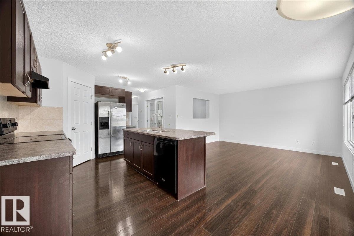 3017 Harvey CR NW — photo 11 of 49