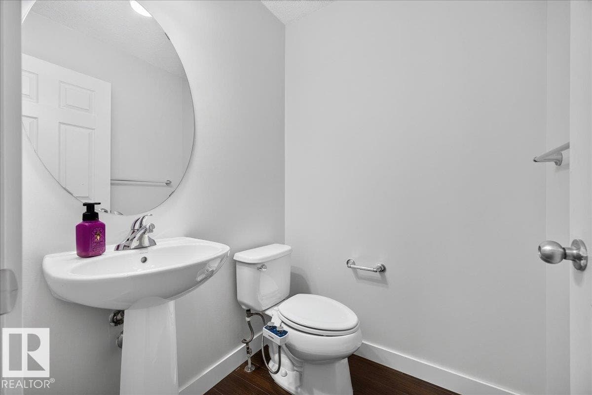 3017 Harvey CR NW — photo 5 of 49