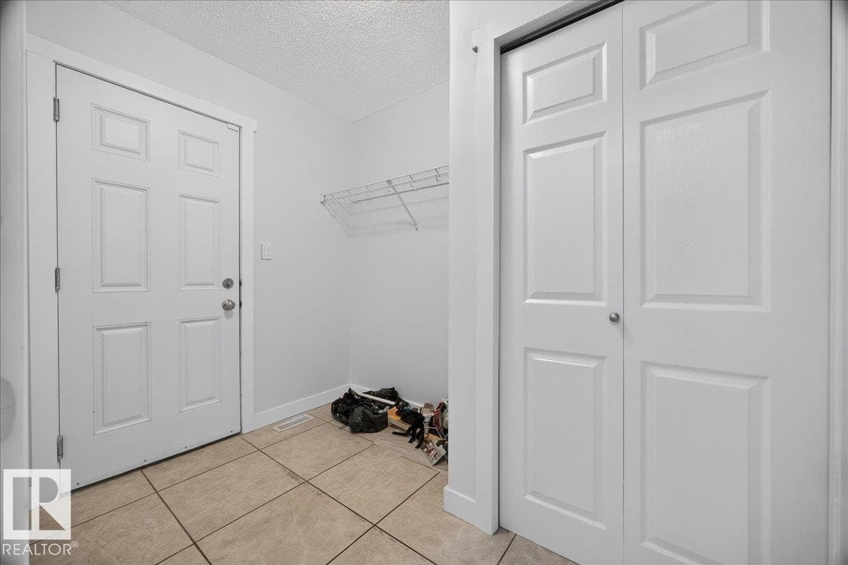 3017 Harvey CR NW — photo 6 of 49