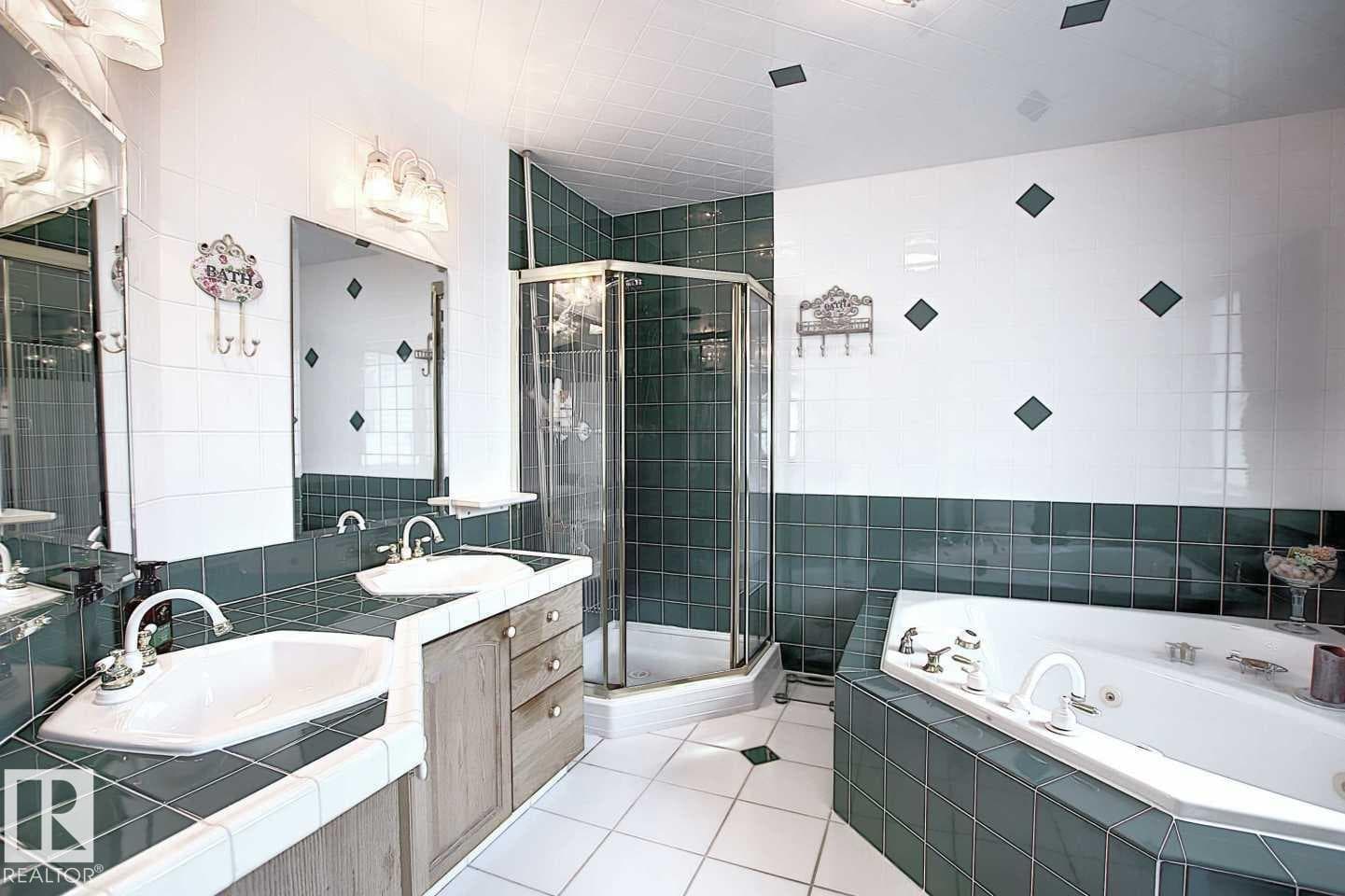 11126 52 ST NW — photo 30 of 69