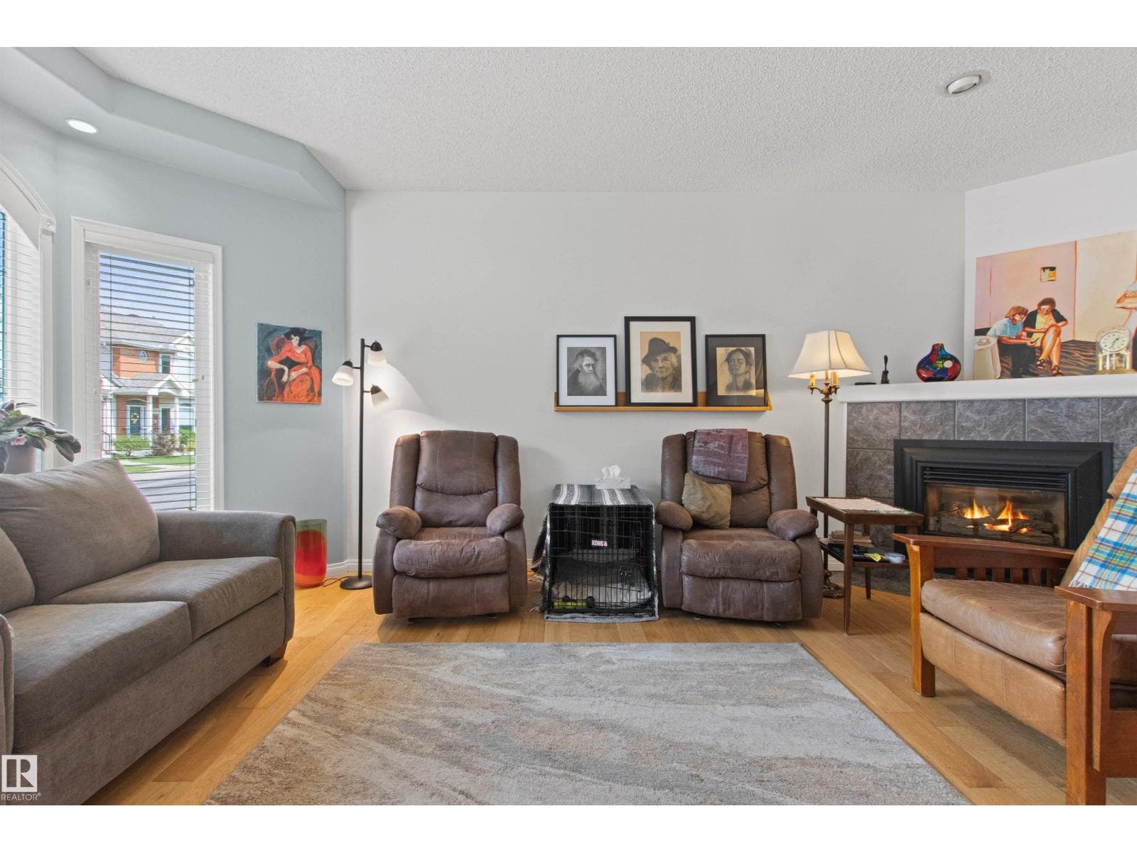 9135 100B AV NW — photo 7 of 75
