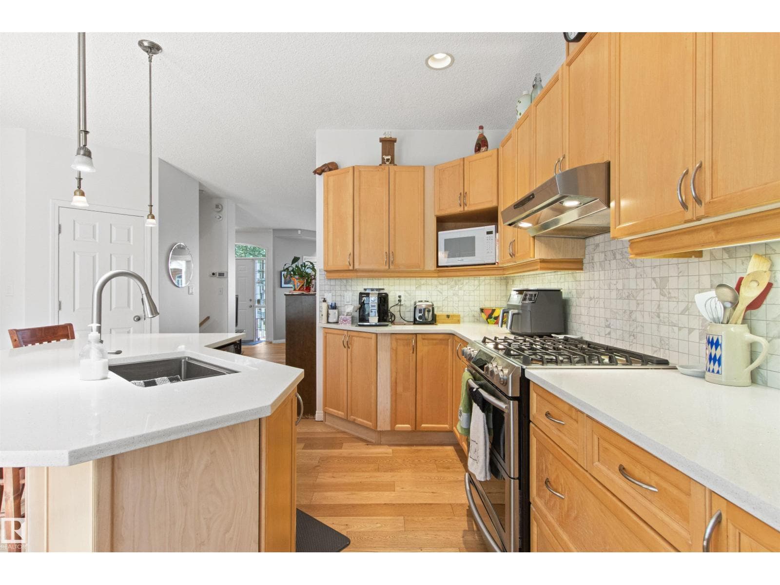 9135 100B AV NW — photo 19 of 75