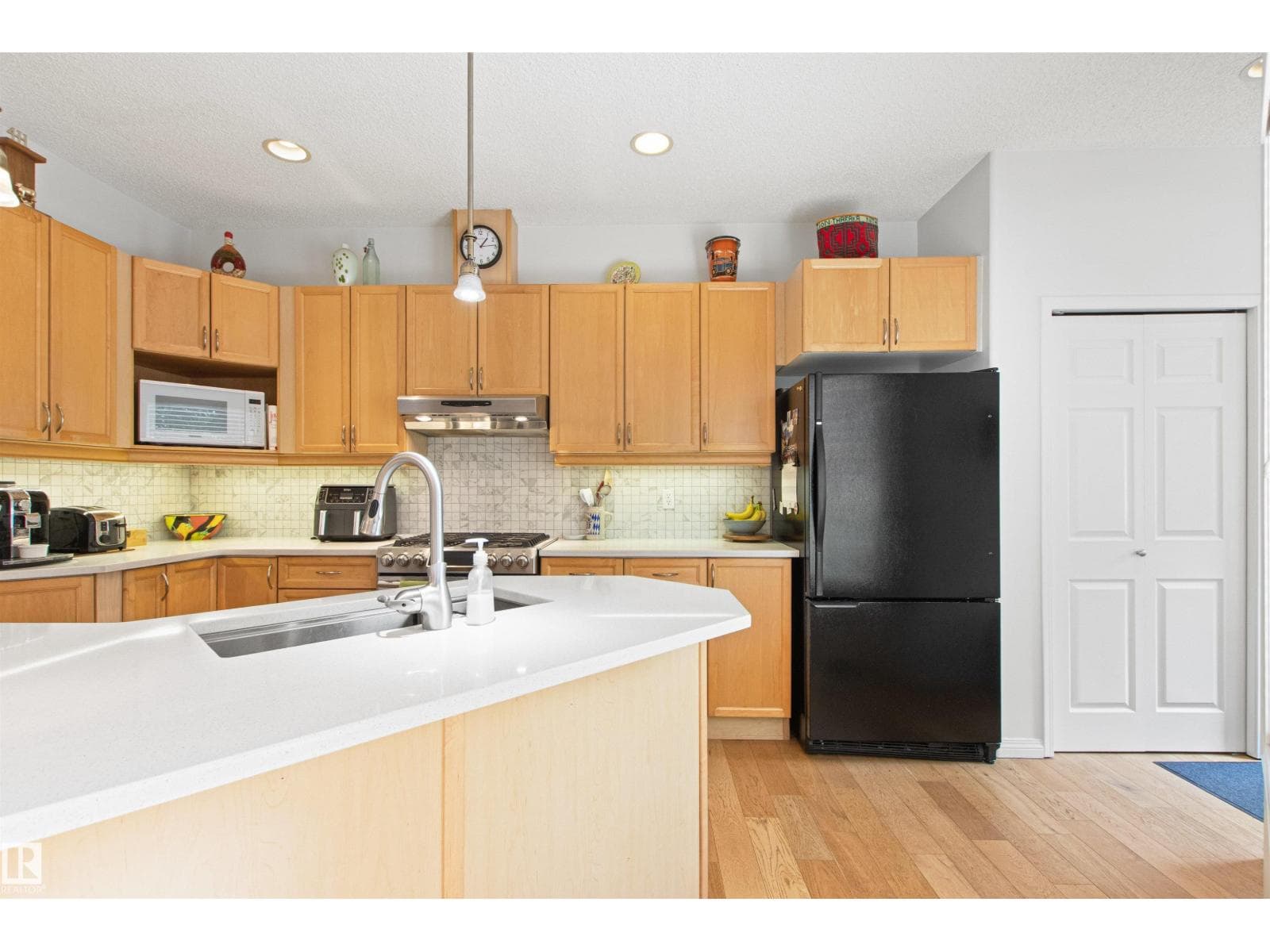 9135 100B AV NW — photo 17 of 75
