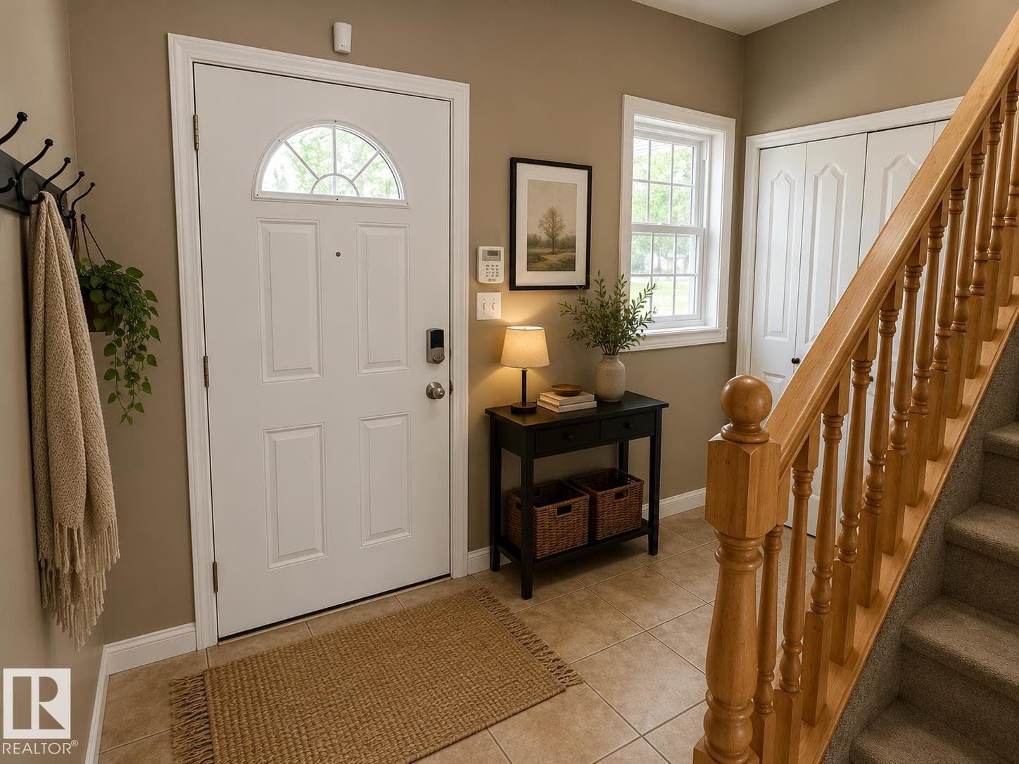 1750 Tomlinson CM NW — photo 3 of 31