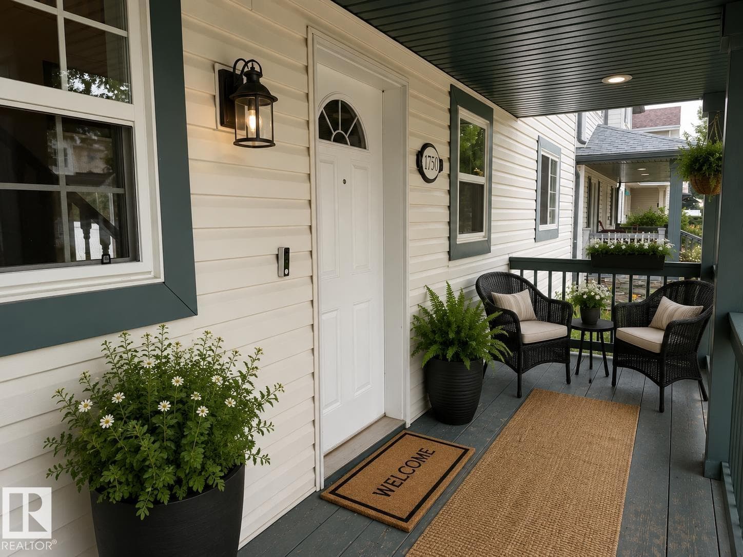 1750 Tomlinson CM NW — photo 2 of 31