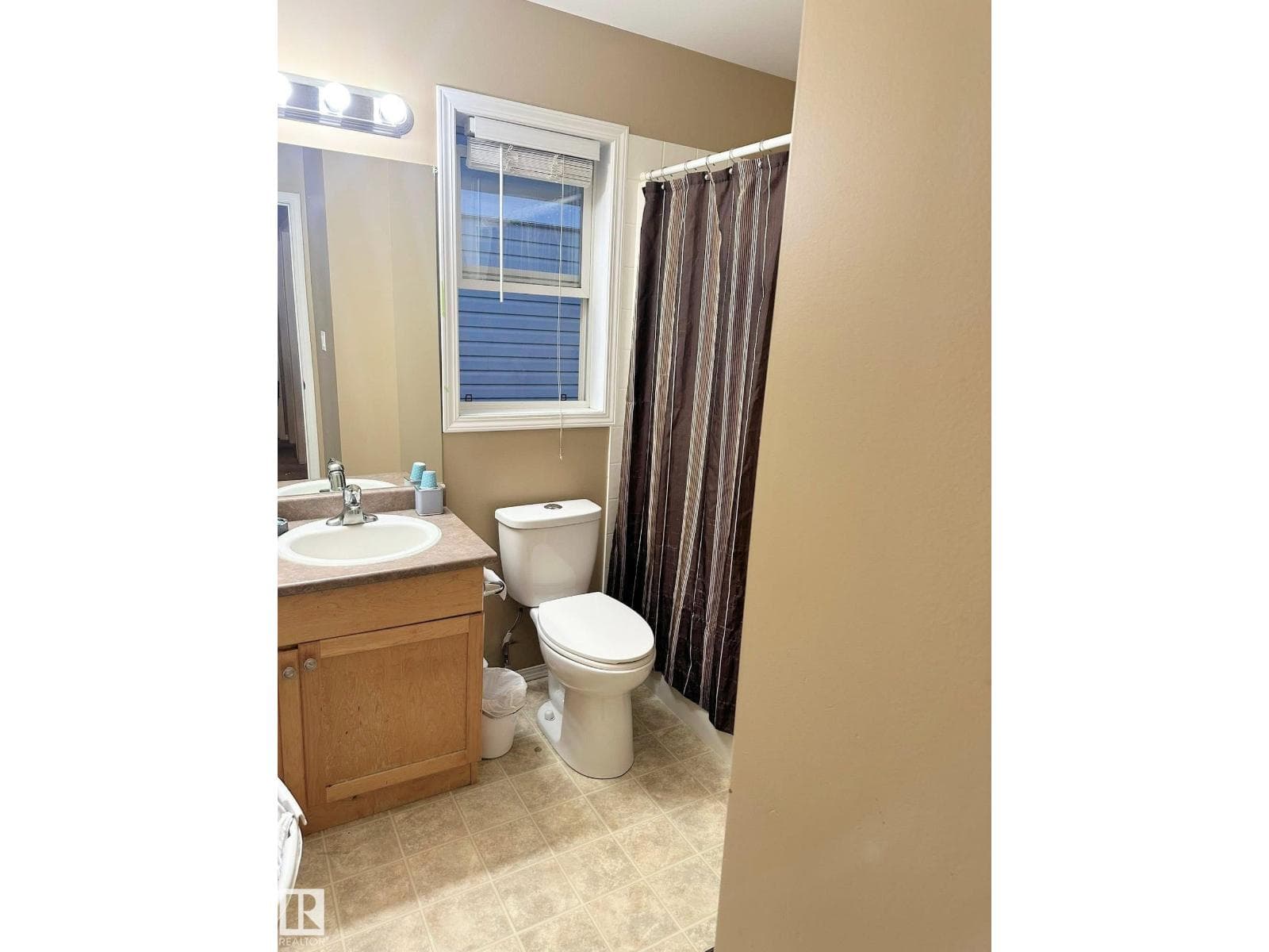 1750 Tomlinson CM NW — photo 13 of 31