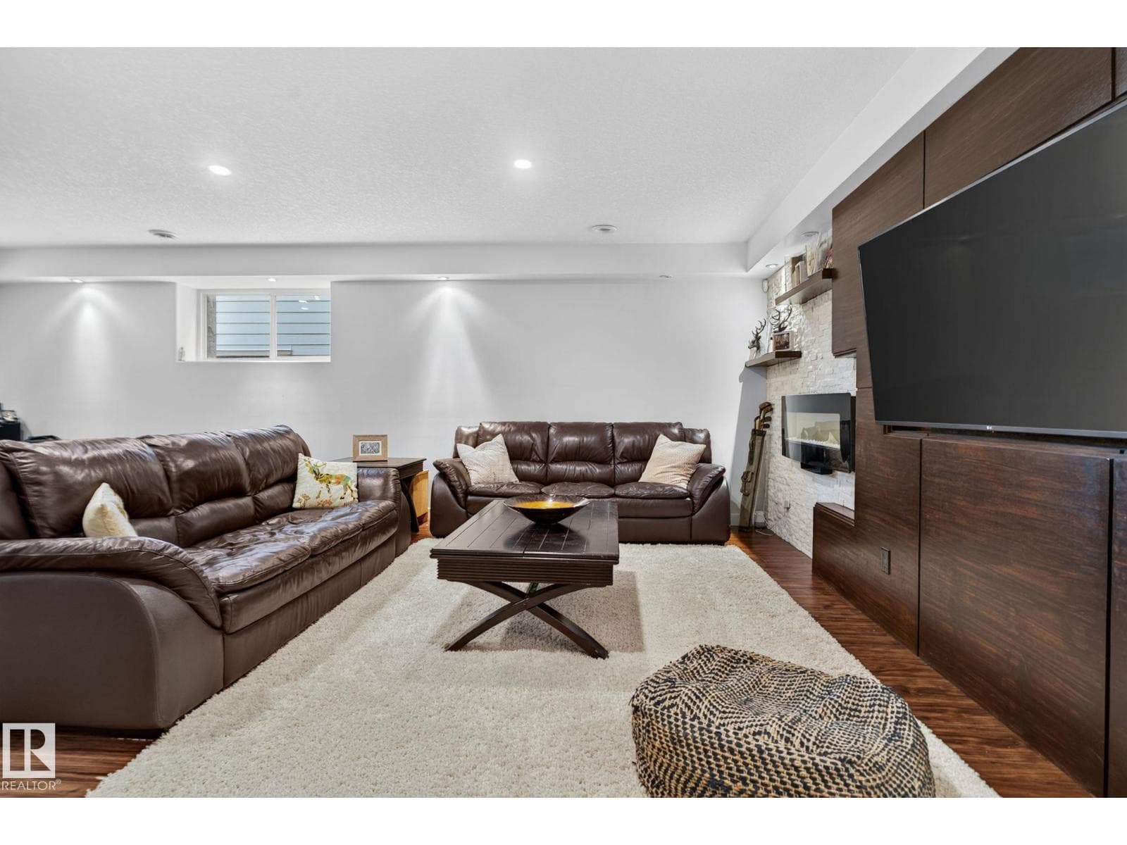2327 FREZENBERG AV NW — photo 29 of 50