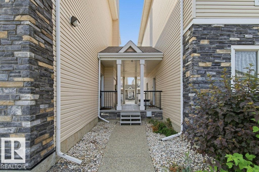 #17 7293 South Terwillegar DR NW — photo 3 of 54