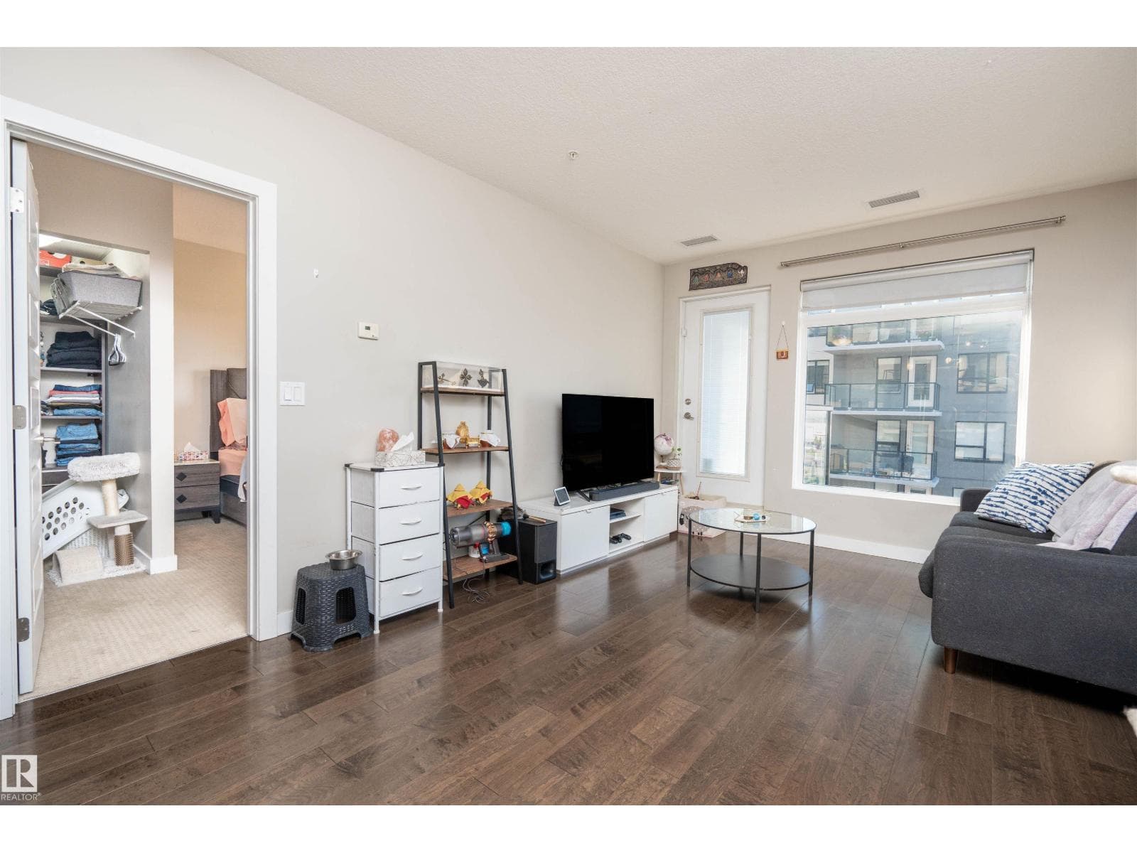 #610 5151 WINDERMERE BV SW — photo 13 of 37
