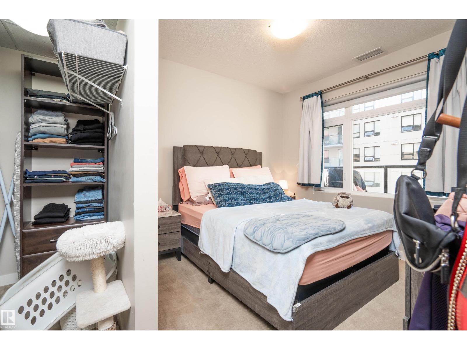 #610 5151 WINDERMERE BV SW — photo 17 of 37