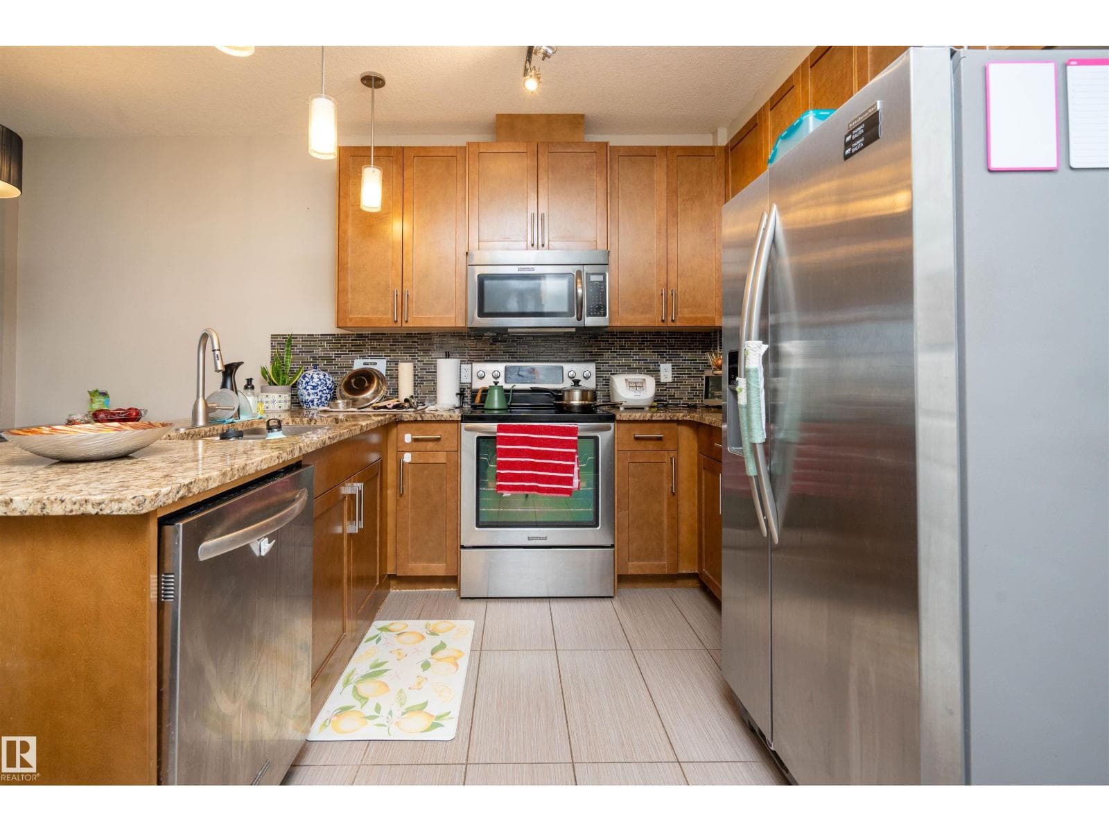 #610 5151 WINDERMERE BV SW — photo 8 of 37