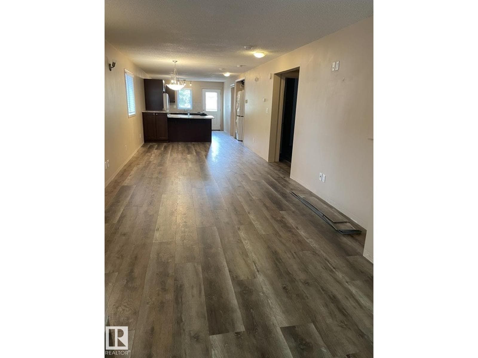 7712 110 ST NW — photo 6 of 11