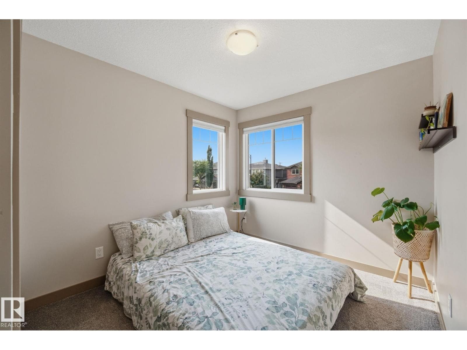 17621 10 AV SW — photo 21 of 47