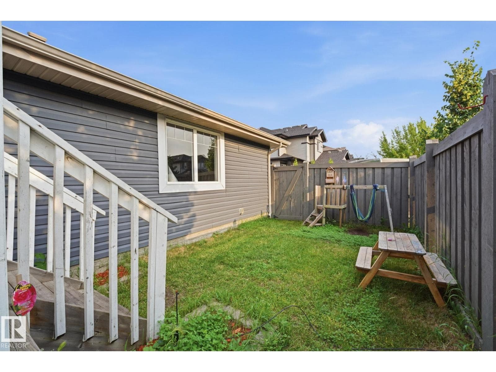 17621 10 AV SW — photo 39 of 47
