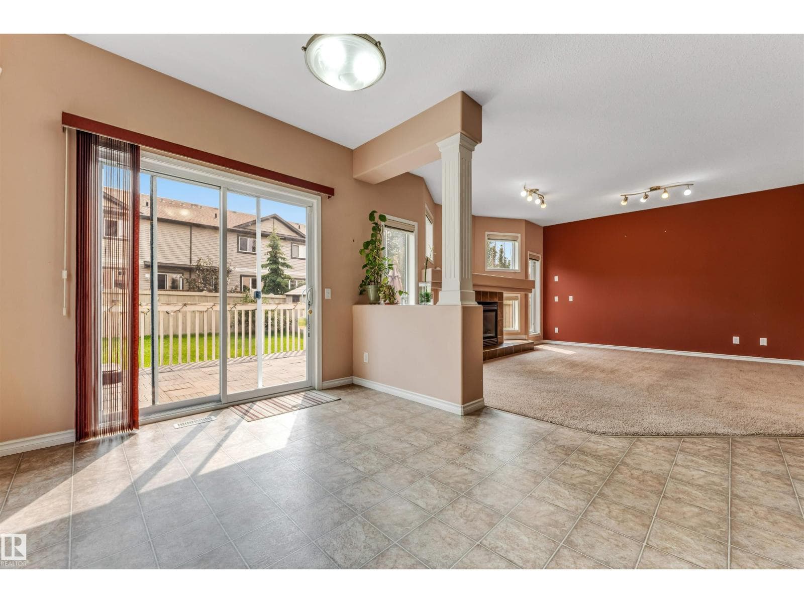 6947 19A AV SW — photo 16 of 47