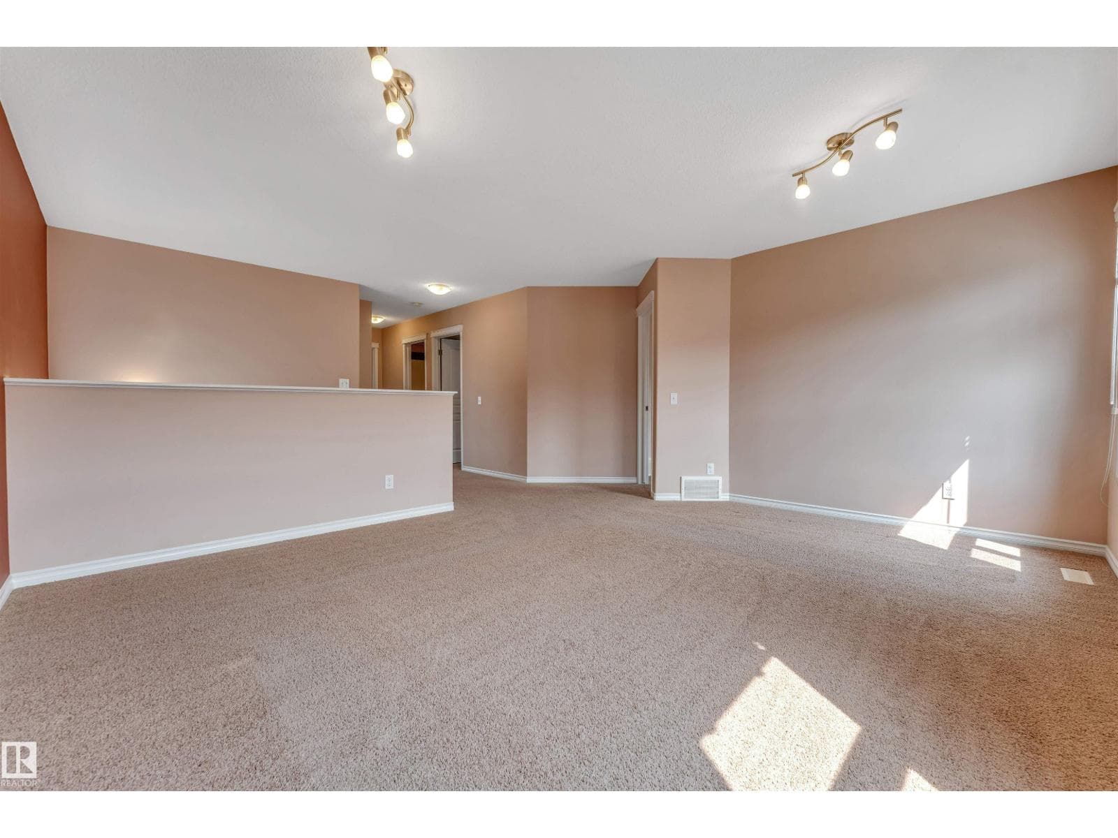 6947 19A AV SW — photo 23 of 47