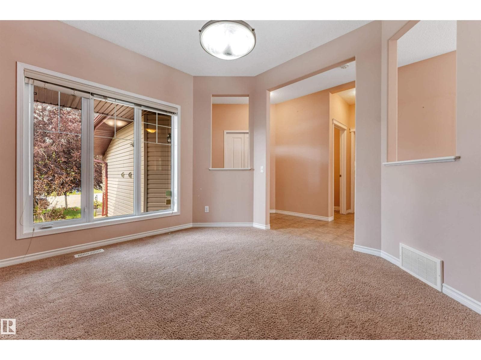 6947 19A AV SW — photo 9 of 47