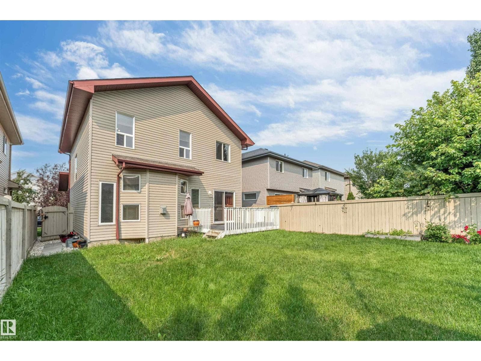 6947 19A AV SW — photo 43 of 47