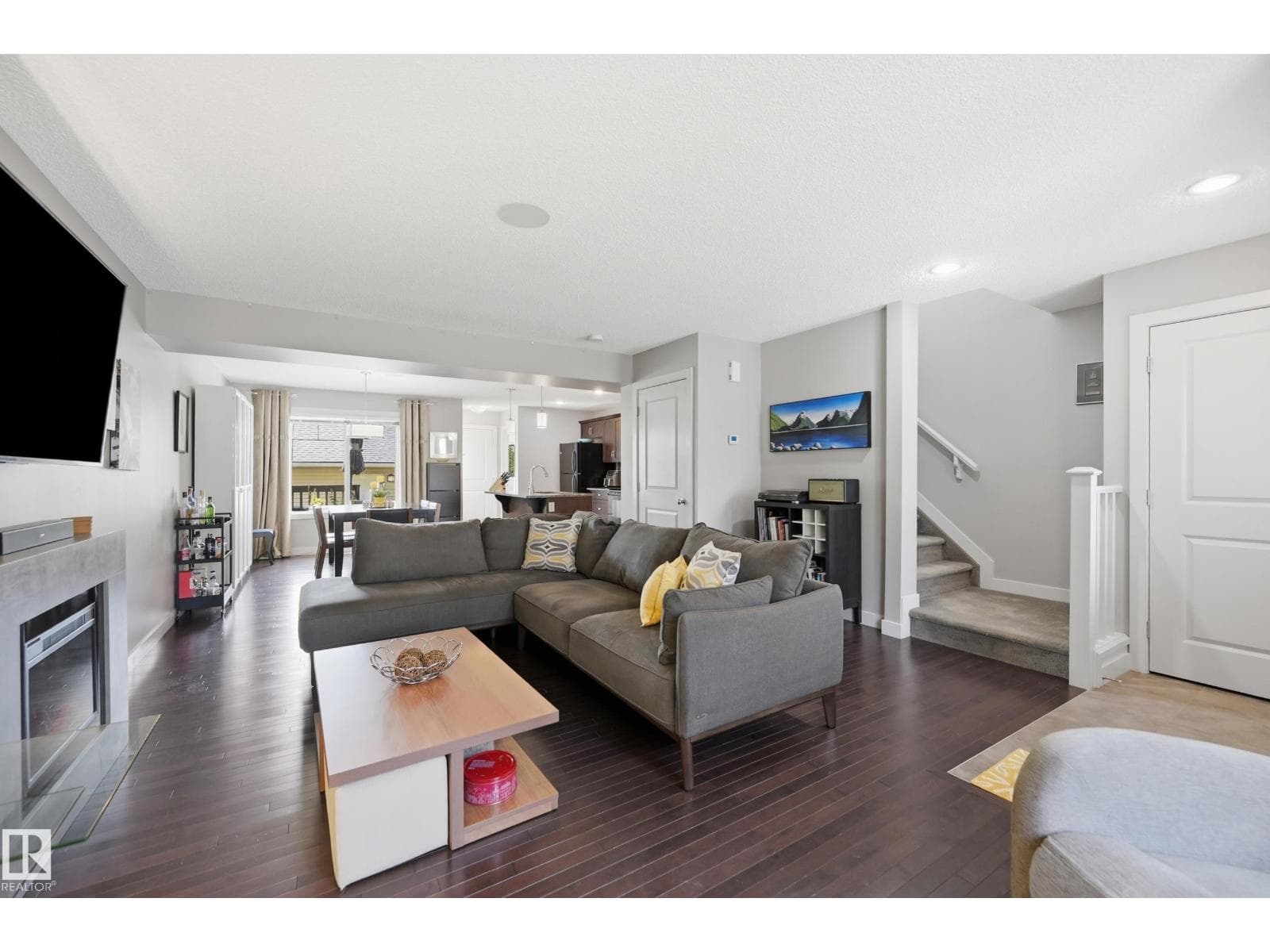 704 176 ST SW — photo 8 of 43