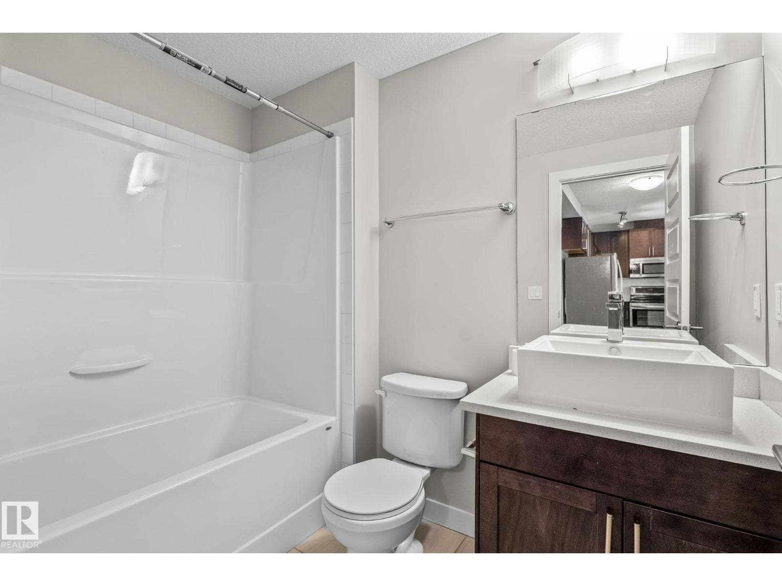 #324 5151 windermere BV SW — photo 15 of 35