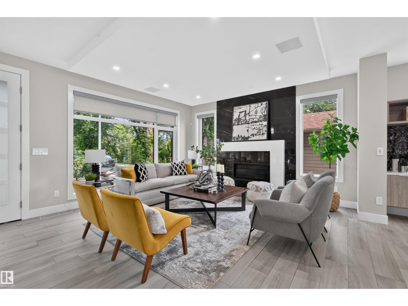 9741 90 AV NW — photo 3 of 71