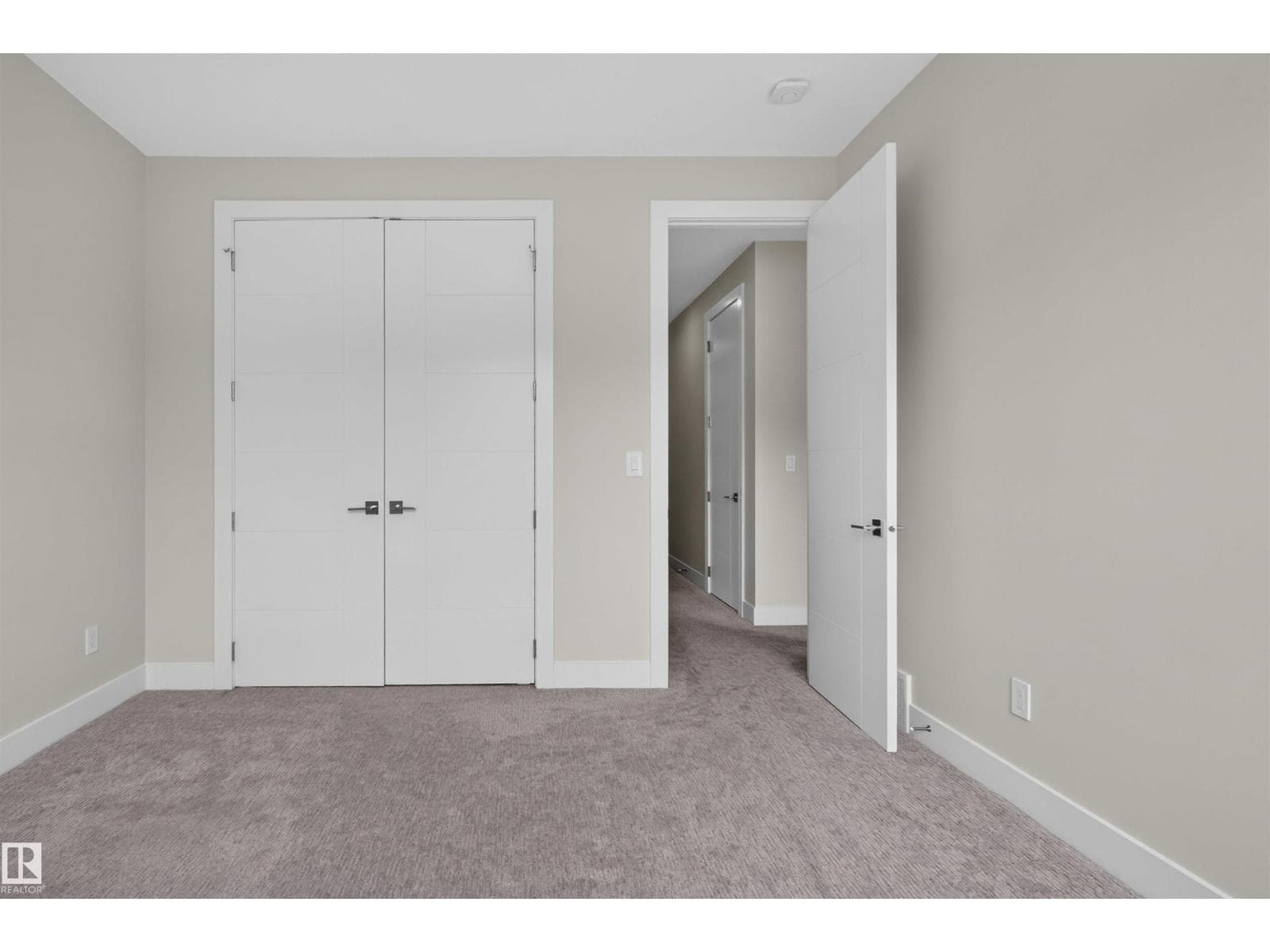 9741 90 AV NW — photo 37 of 71