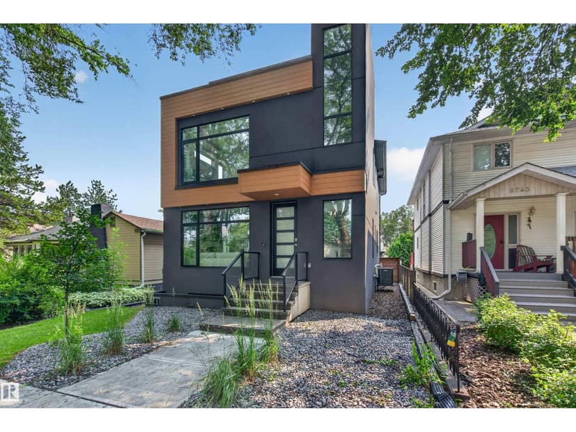 9741 90 AV NW