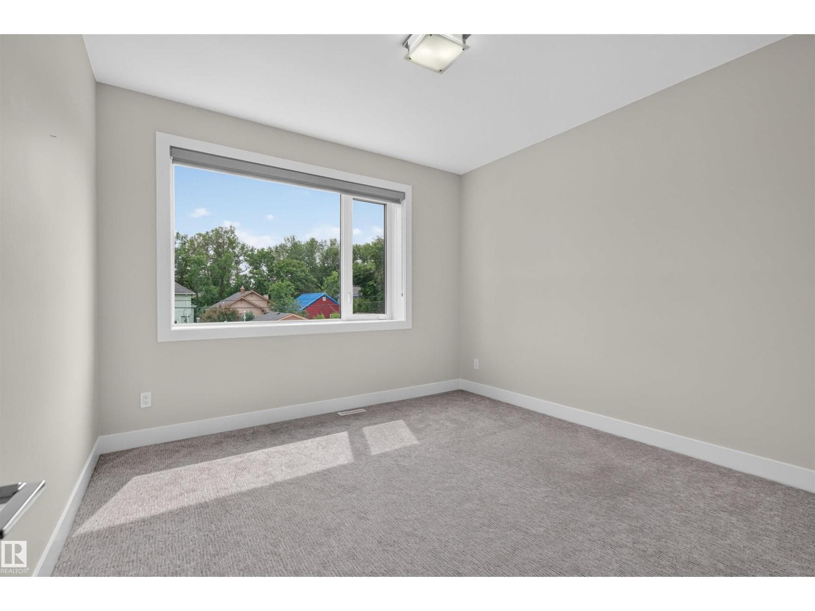 9741 90 AV NW — photo 36 of 71