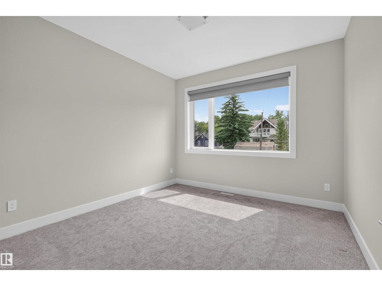9741 90 AV NW — photo 34 of 71