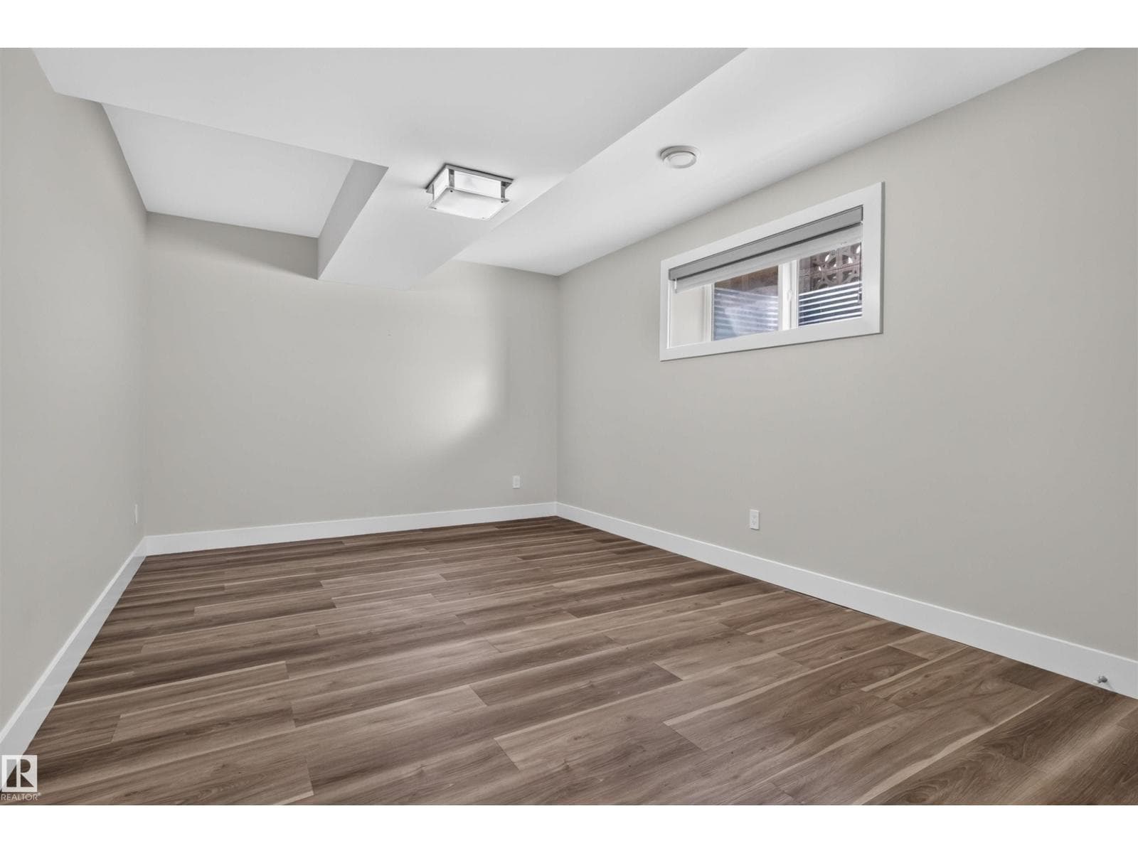 9741 90 AV NW — photo 51 of 71
