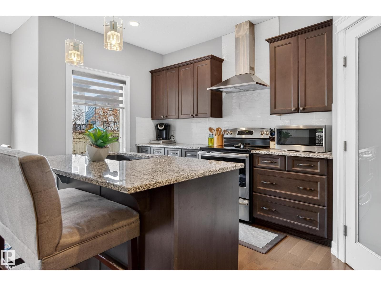 3306 HILTON CR NW — photo 12 of 43