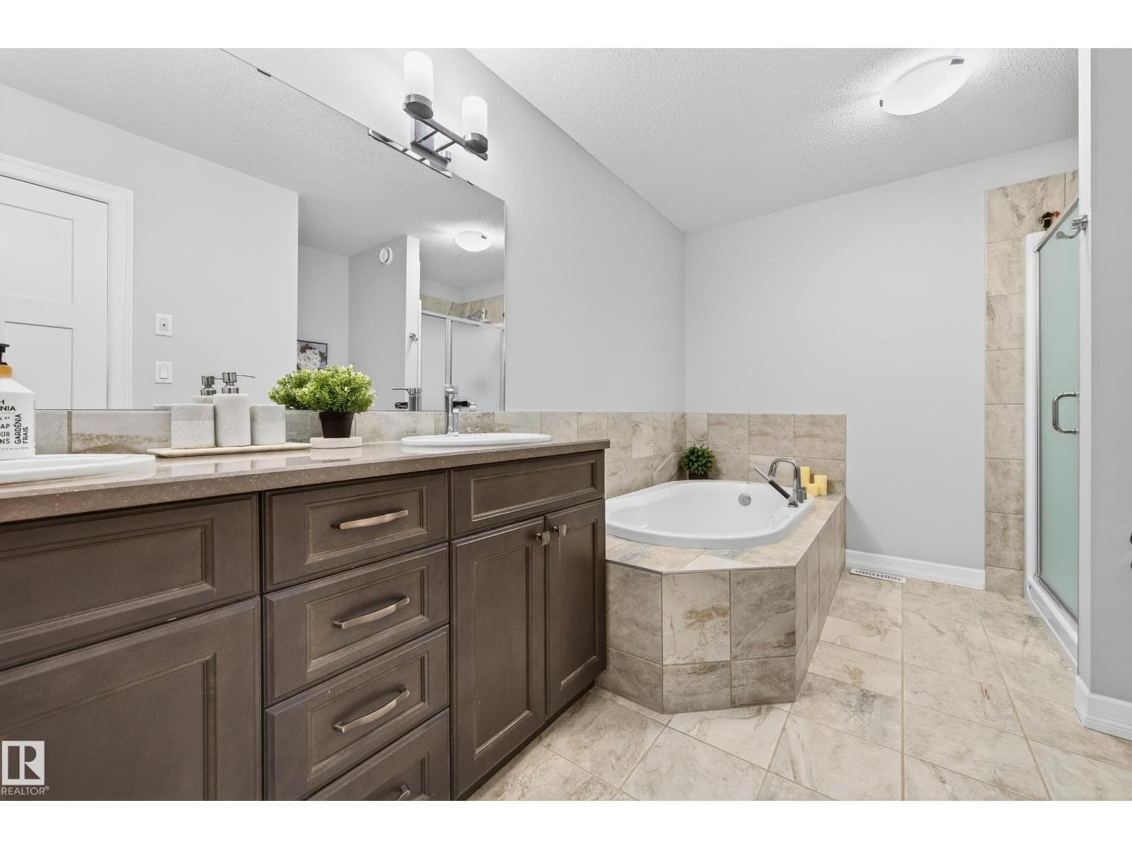 3306 HILTON CR NW — photo 24 of 43