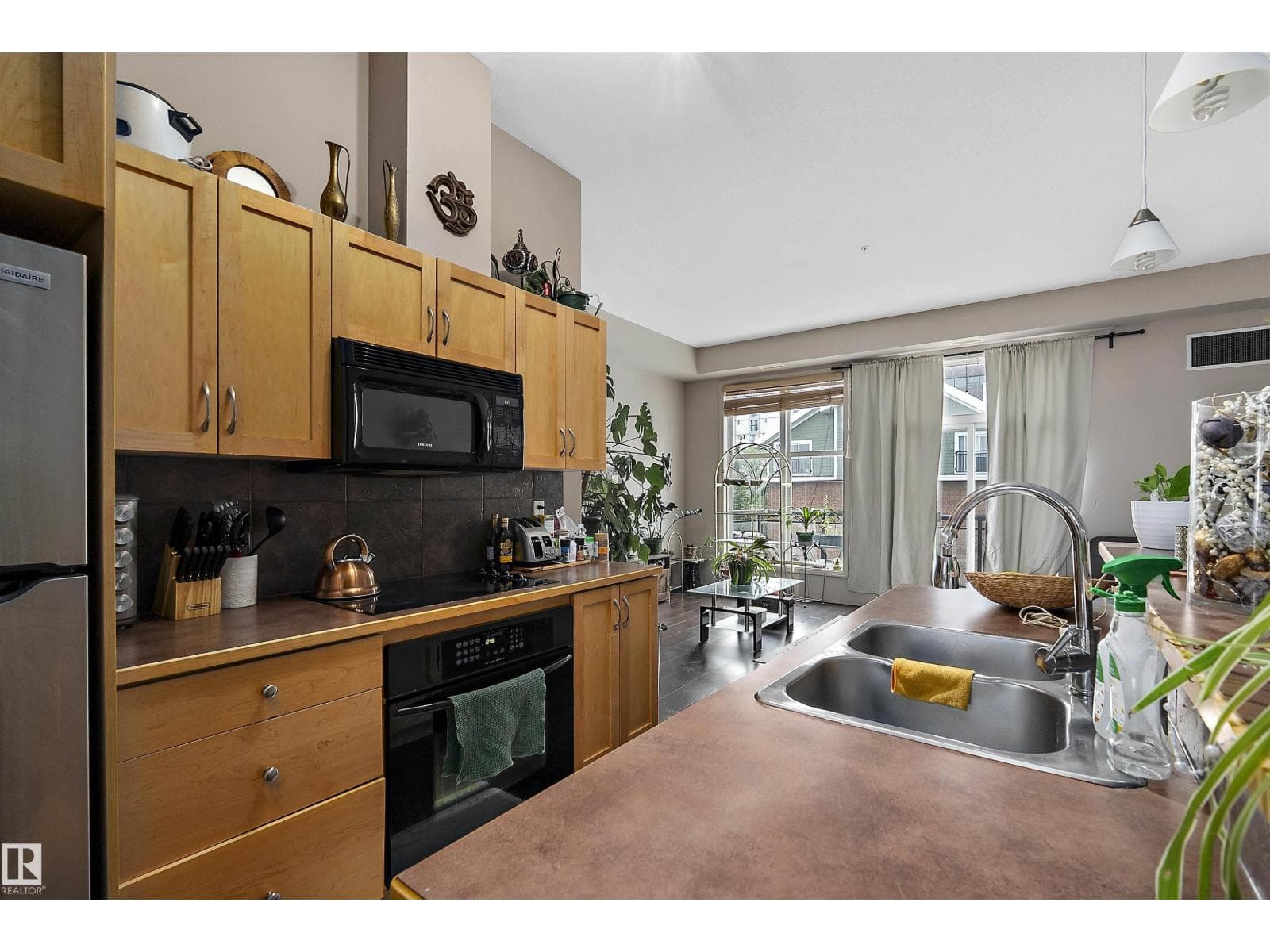 #713 10503 98 AV NW — photo 7 of 26