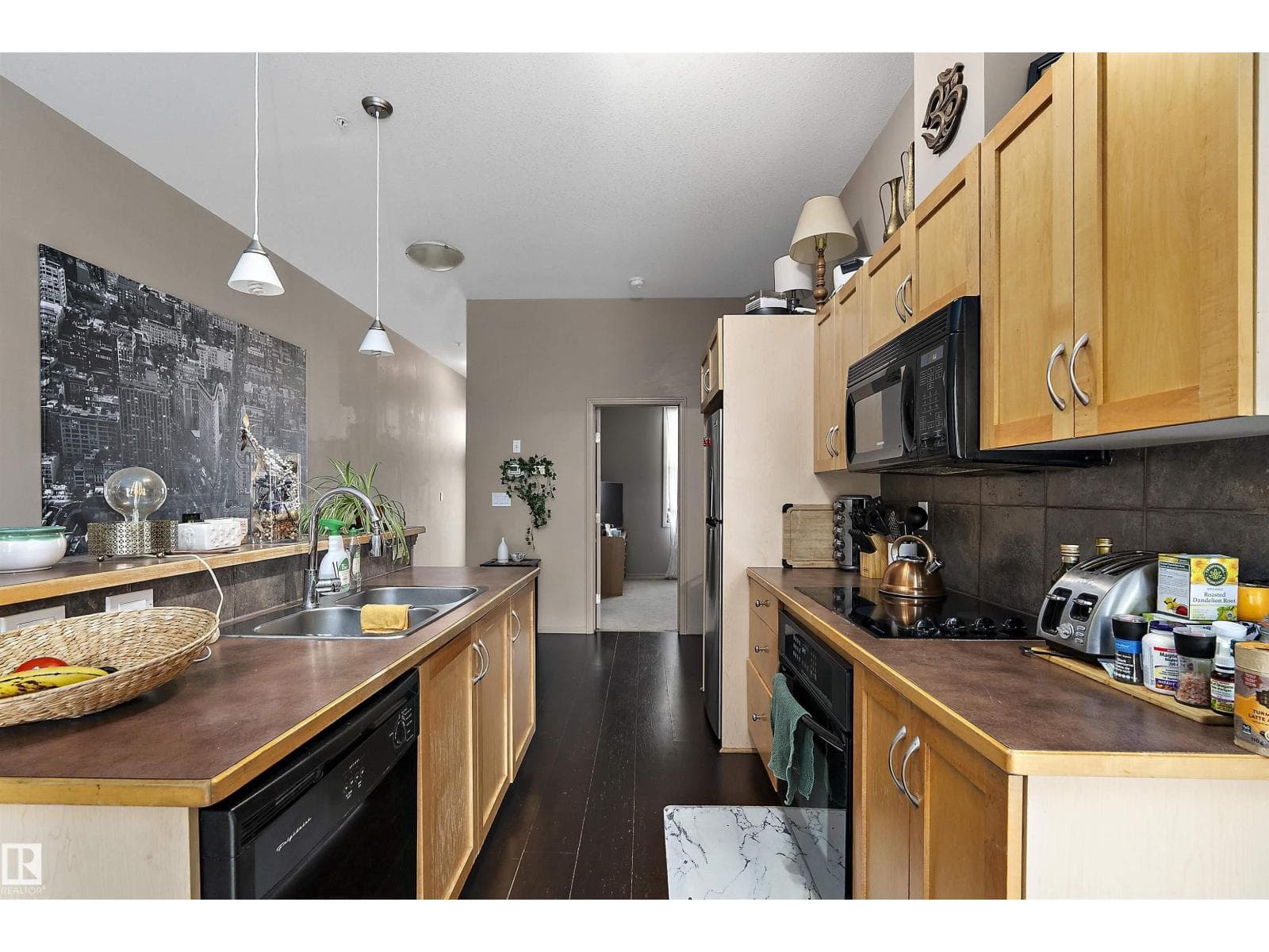 #713 10503 98 AV NW — photo 5 of 26