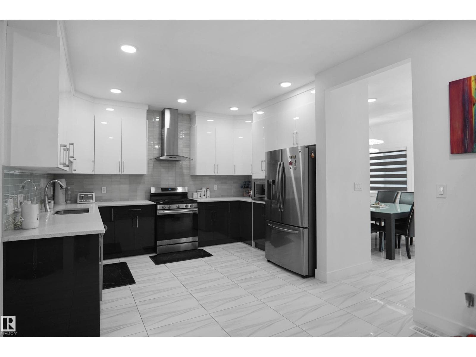 6532 175 AV NW — photo 12 of 38