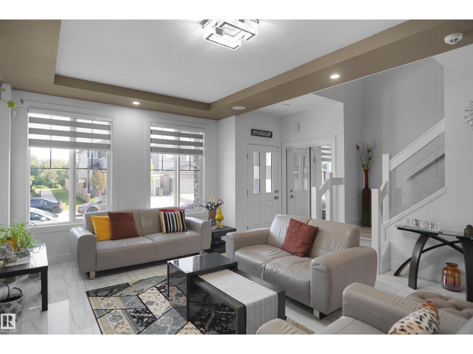 6532 175 AV NW — photo 5 of 38