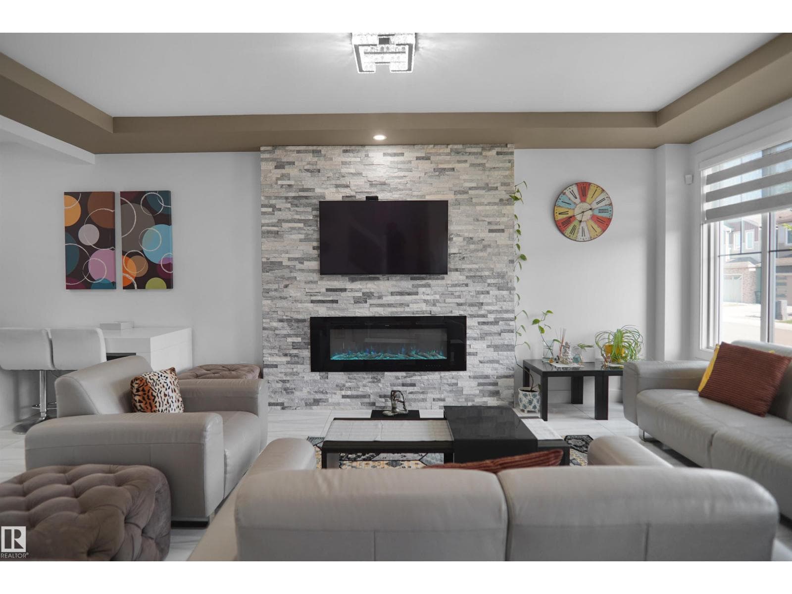 6532 175 AV NW — photo 7 of 38