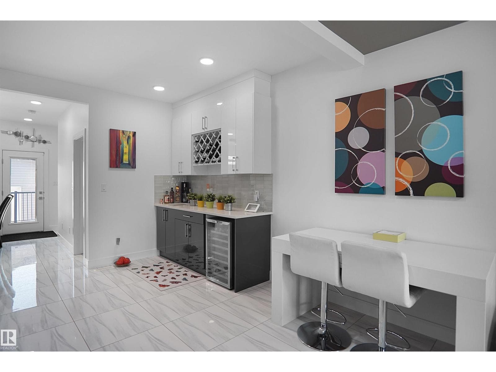 6532 175 AV NW — photo 10 of 38