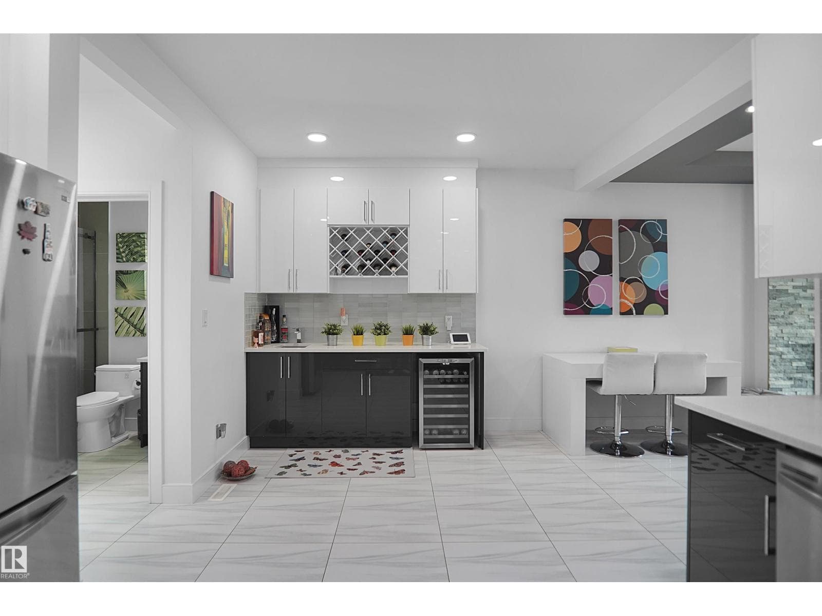 6532 175 AV NW — photo 11 of 38