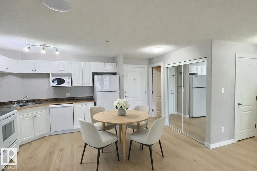 #103 5350 199 ST NW