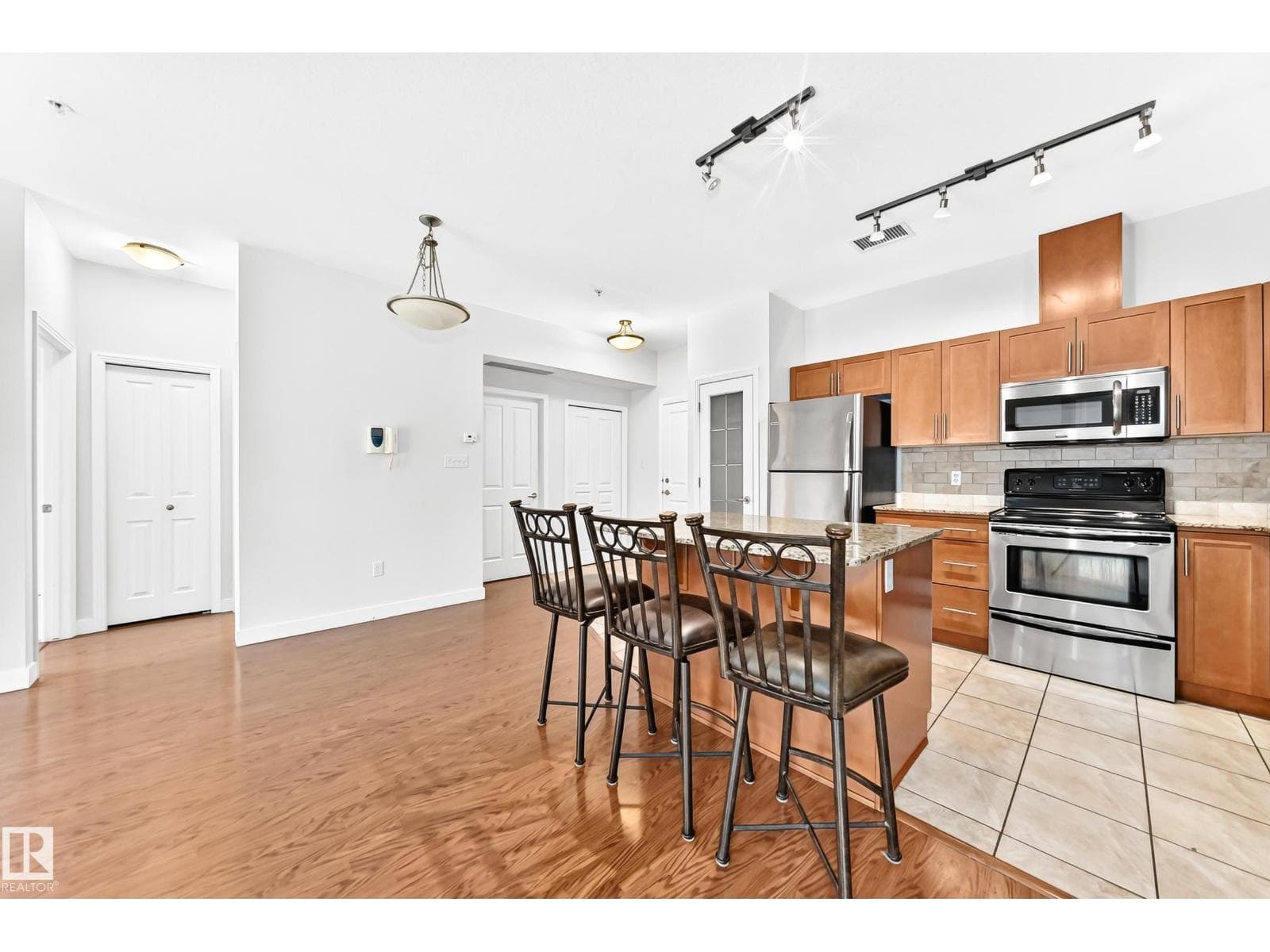#307 1003 GAULT BV NW — photo 9 of 62