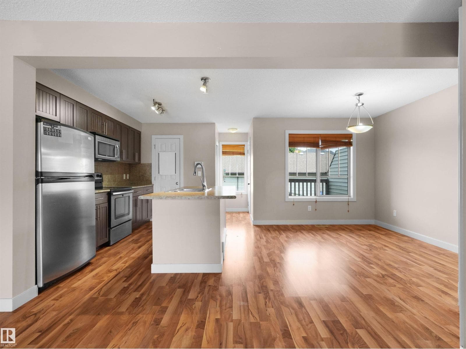 2512 ANDERSON WY SW — photo 9 of 39